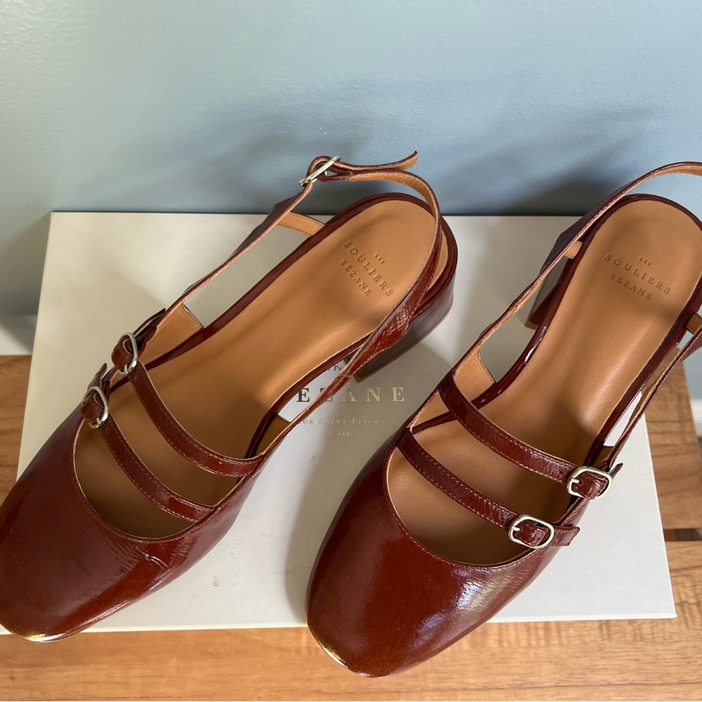 Sezane Brown Heels with Vintage-Inspired Design